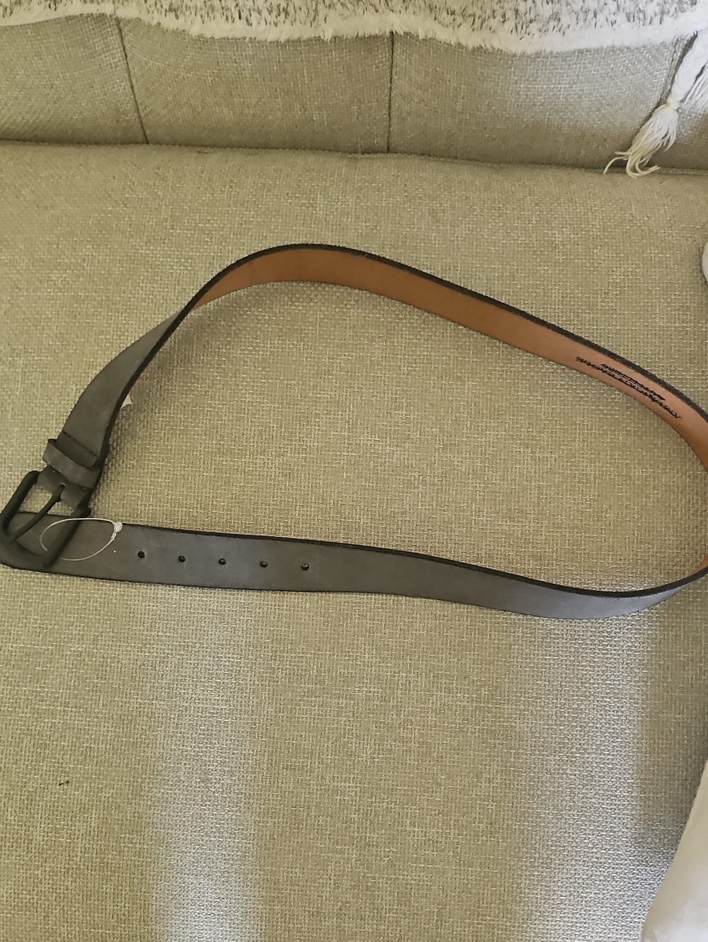 NWOT American Eagle Womens/mens Gray Suede Belt